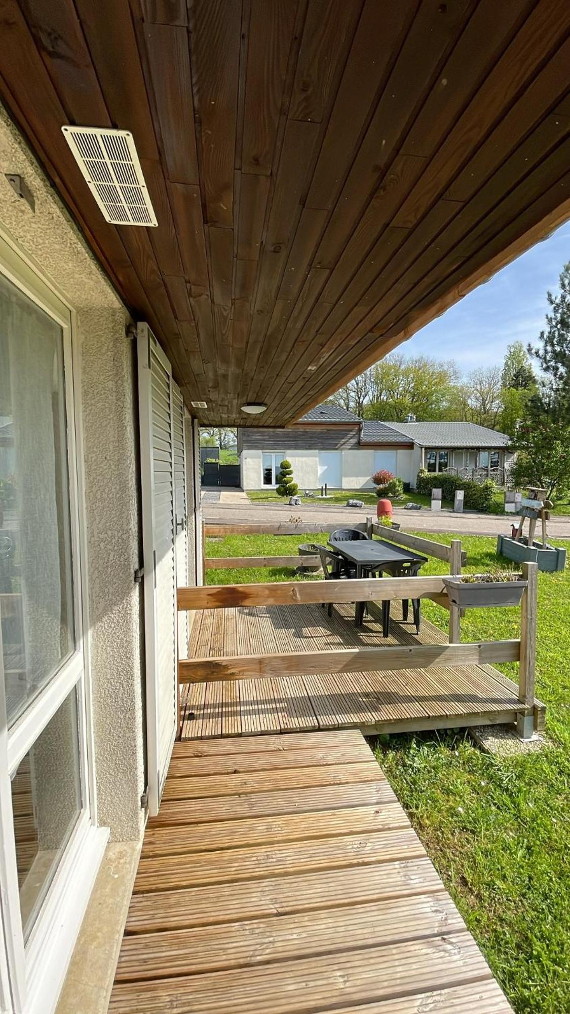 Apartment Pivoine Avec Terrasse A Proximite De Metz